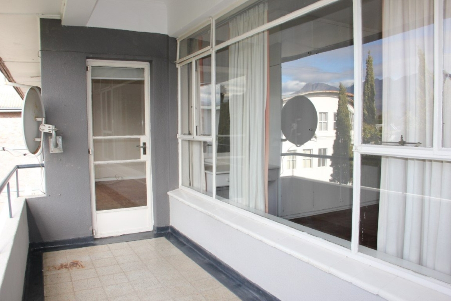 To Let 2 Bedroom Property for Rent in Somerset West Western Cape